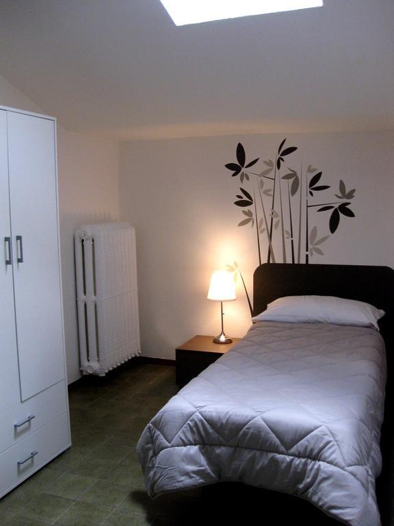 Low Cost Ferrara Habitación foto
